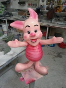 Piglet Heykeli