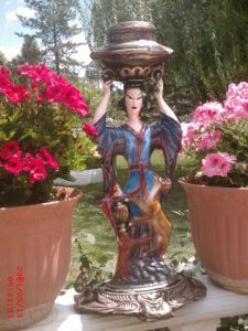 Çinli Mumluk Kız Maketi