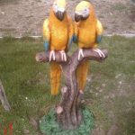 İkili Papağan Heykeli